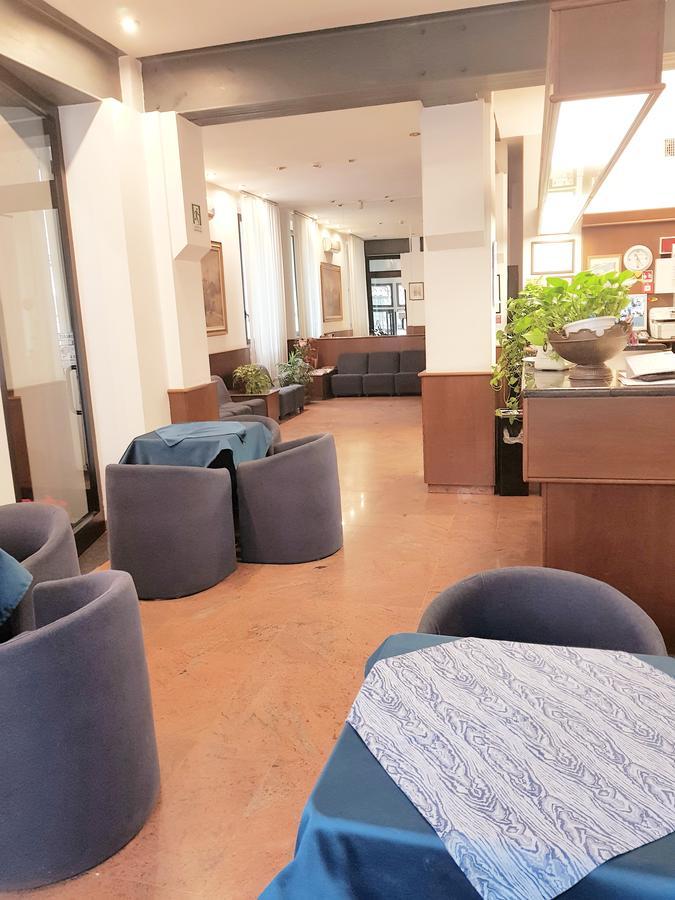 Hotel Catalani E Madrid Milánó Kültér fotó