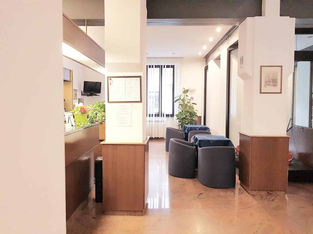 Hotel Catalani E Madrid Milánó Kültér fotó