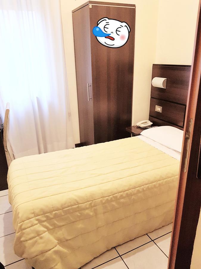 Hotel Catalani E Madrid Milánó Kültér fotó