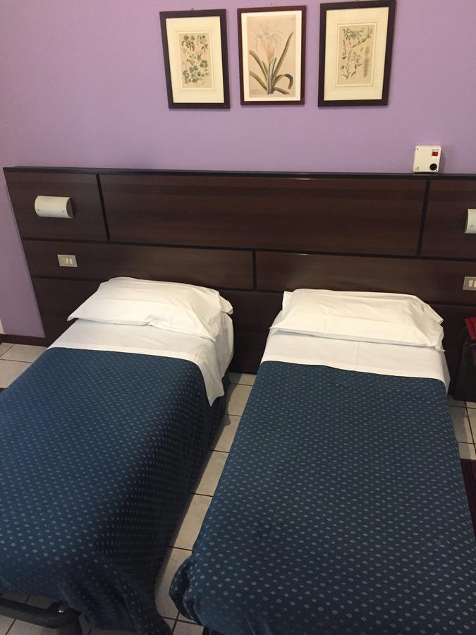 Hotel Catalani E Madrid Milánó Kültér fotó