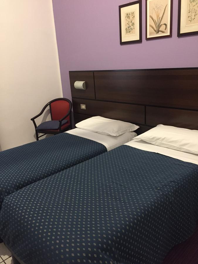 Hotel Catalani E Madrid Milánó Kültér fotó