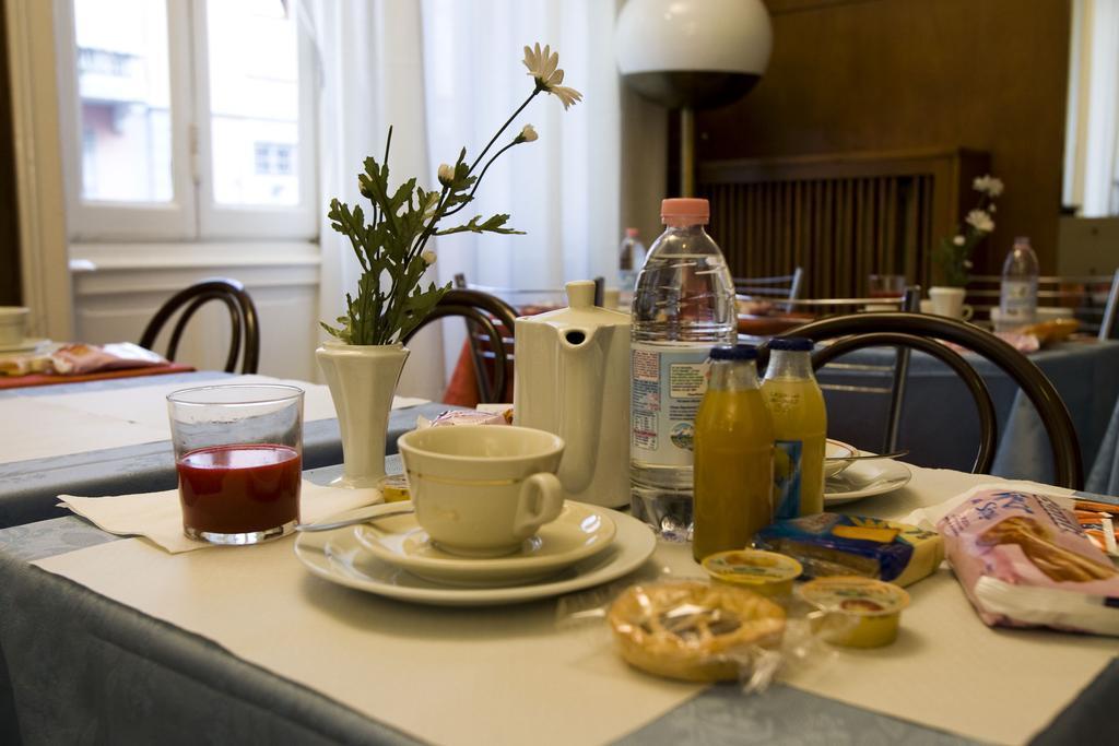 Hotel Catalani E Madrid Milánó Kültér fotó