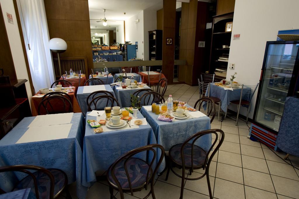Hotel Catalani E Madrid Milánó Kültér fotó