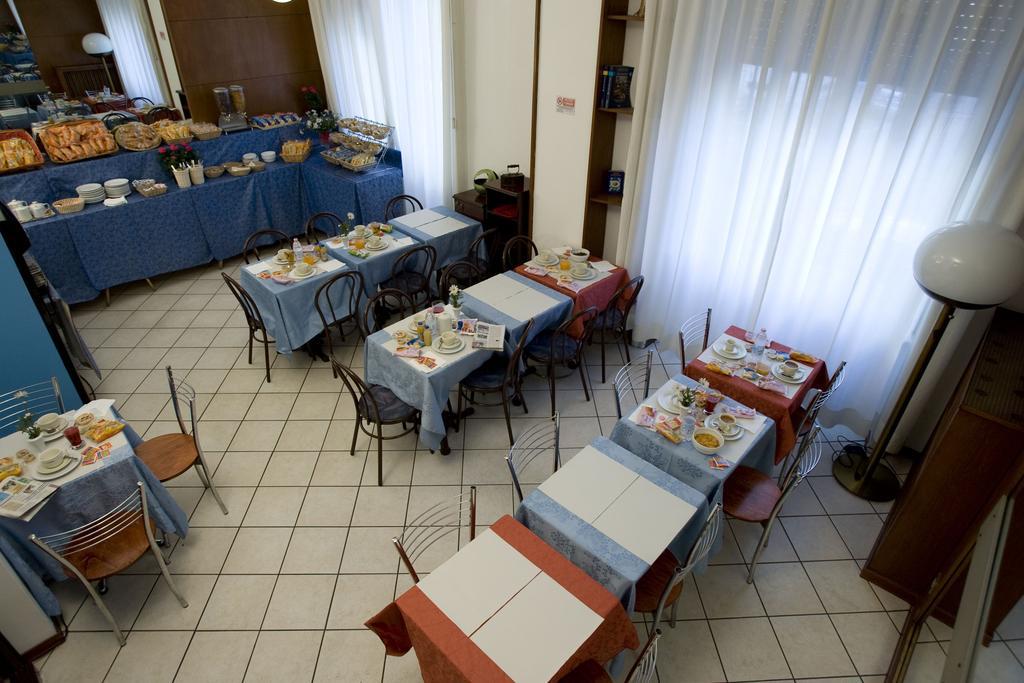 Hotel Catalani E Madrid Milánó Kültér fotó