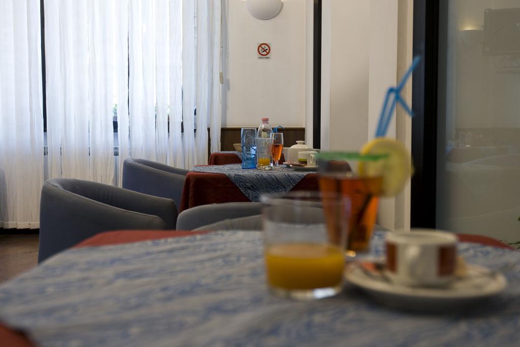 Hotel Catalani E Madrid Milánó Kültér fotó