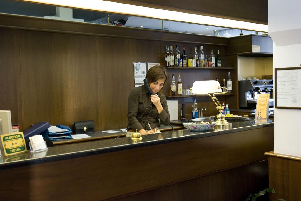 Hotel Catalani E Madrid Milánó Kültér fotó