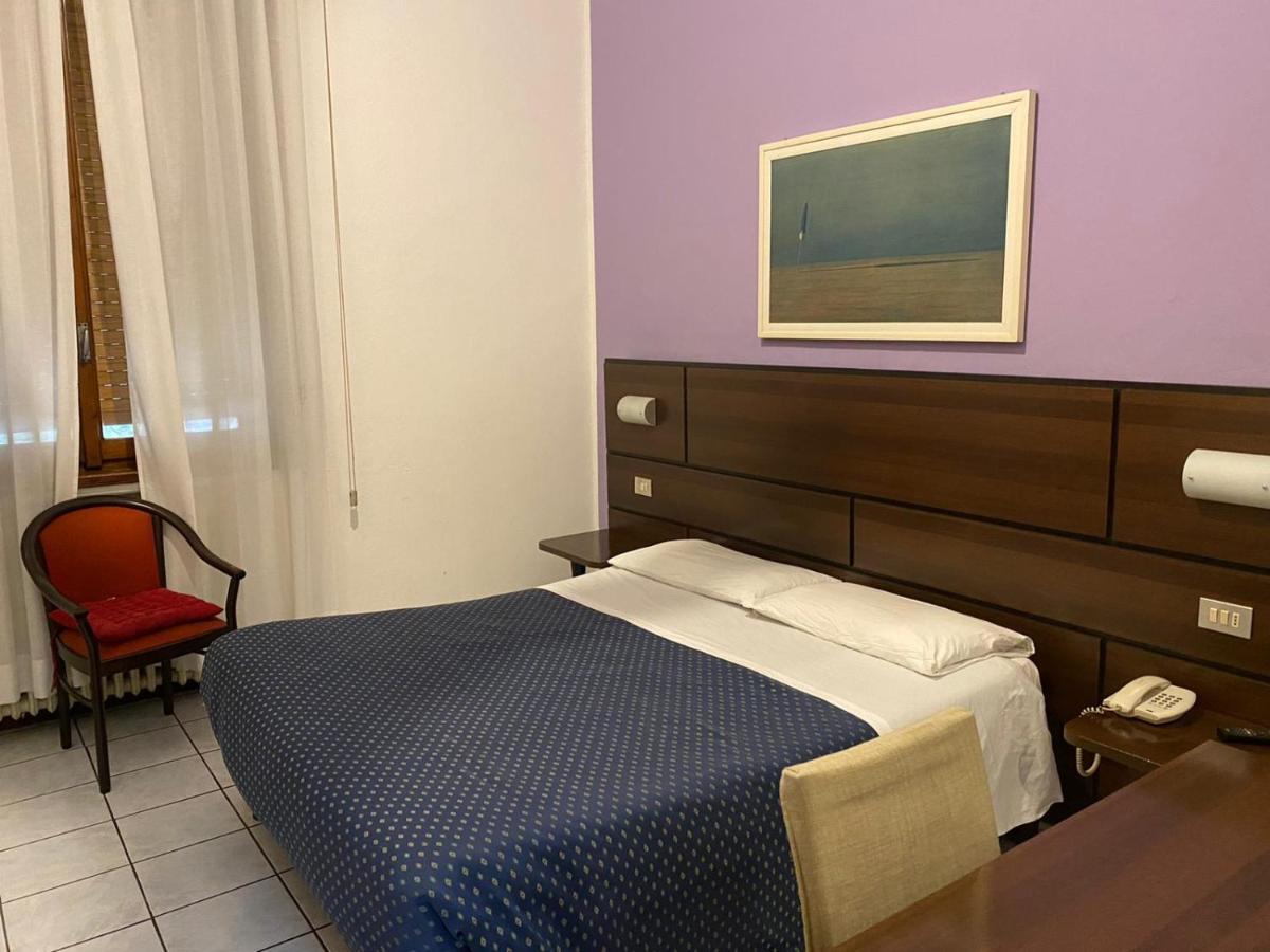 Hotel Catalani E Madrid Milánó Kültér fotó