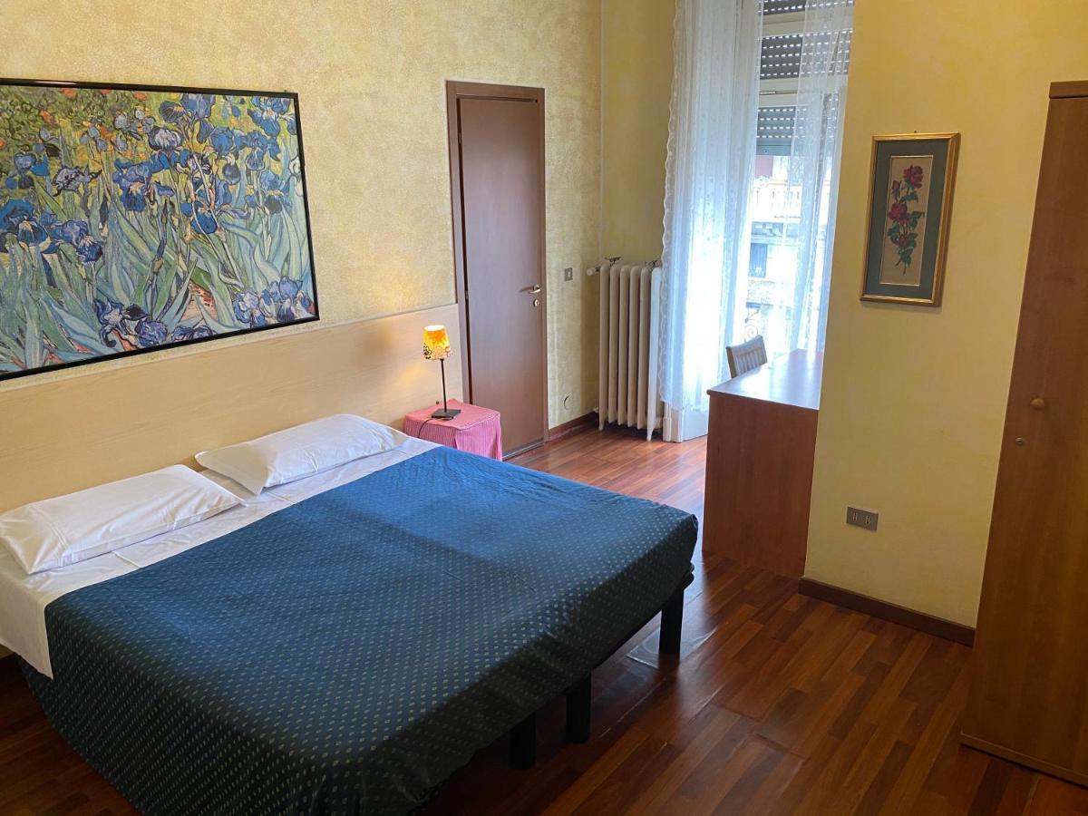 Hotel Catalani E Madrid Milánó Kültér fotó