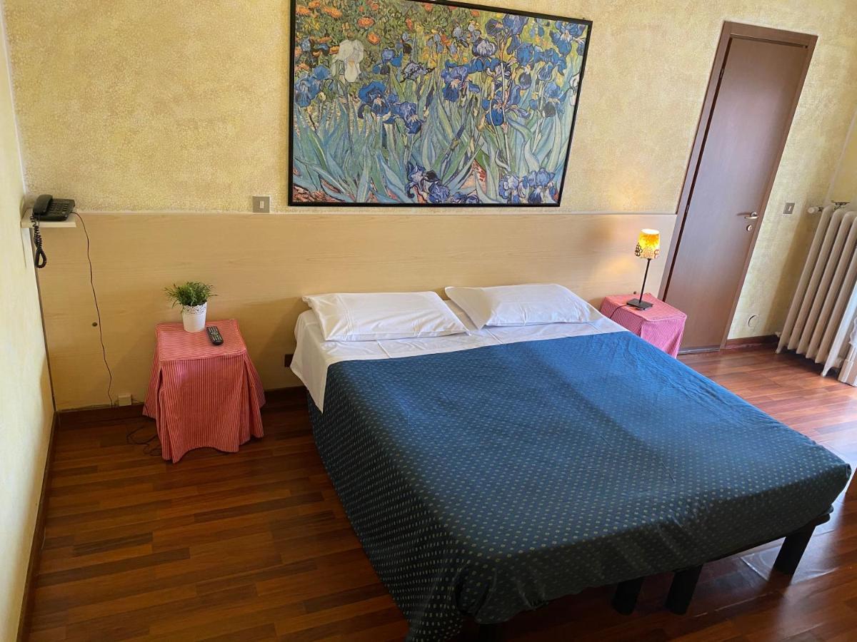 Hotel Catalani E Madrid Milánó Kültér fotó